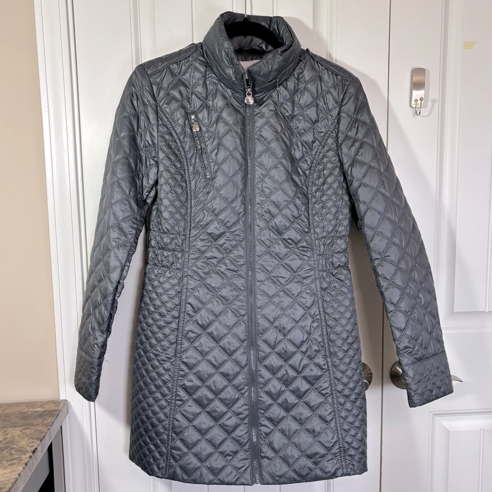 Laundry by Shelli Segal Gray Quilted Fitted Knee Length Winter Coat Size…